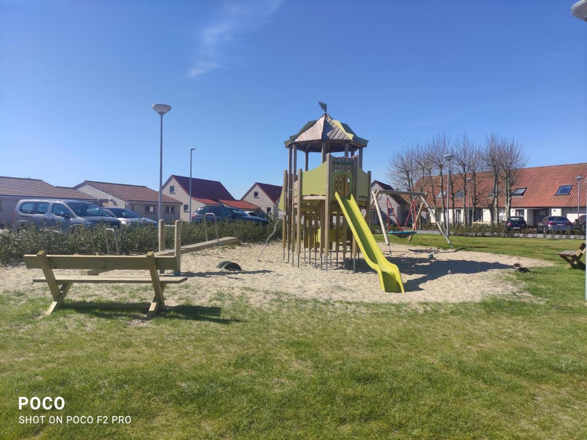 Vakantiewoning Polderhuis 10, Airco En Verwarming In Alle Kamers, Prive Parkeerplaats En Afgesloten Tuin Koksijde Zewnętrze zdjęcie