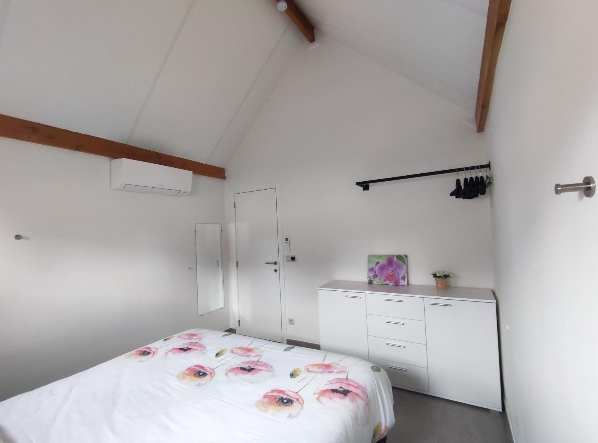 Vakantiewoning Polderhuis 10, Airco En Verwarming In Alle Kamers, Prive Parkeerplaats En Afgesloten Tuin Koksijde Zewnętrze zdjęcie